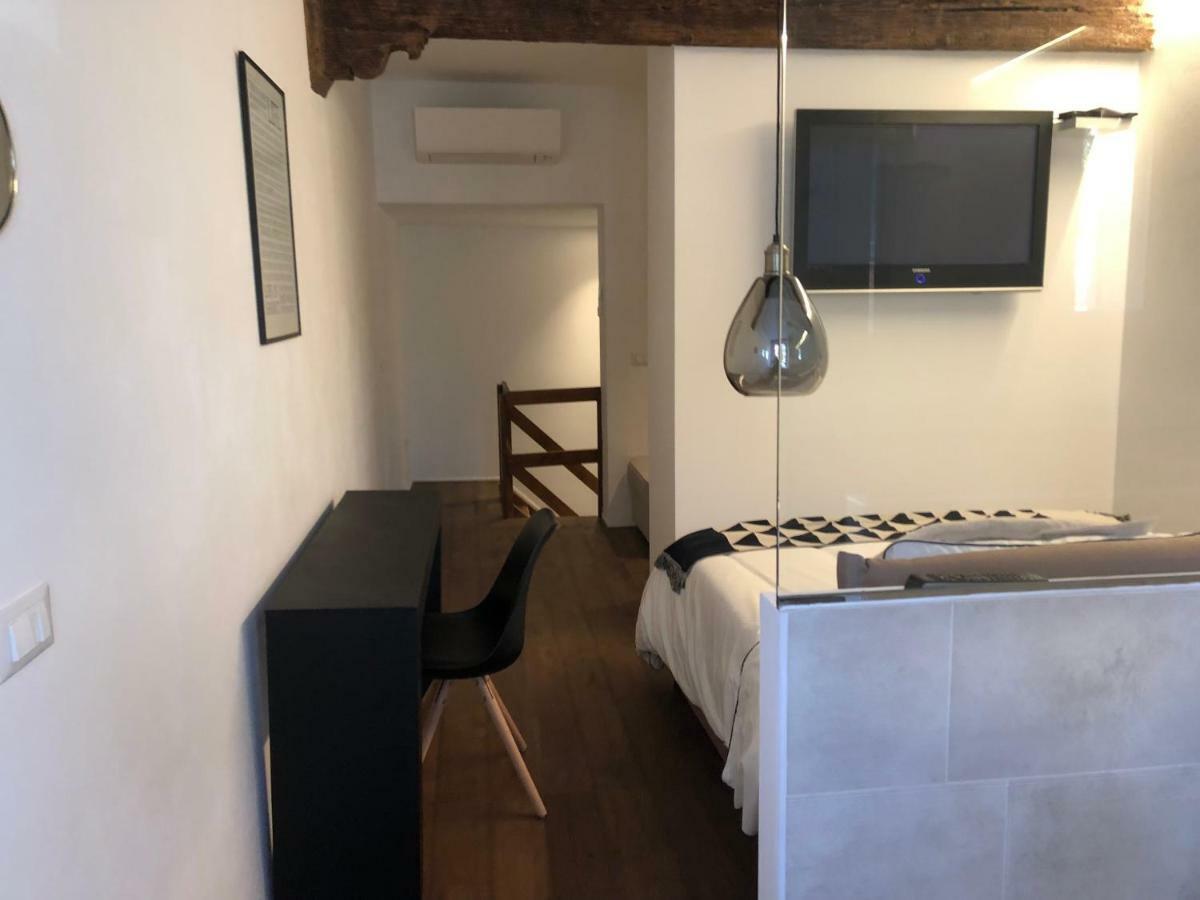 Appartement Un Piccolo Rifugio A Pochi Passi Dal Duomo à Ferrare Extérieur photo