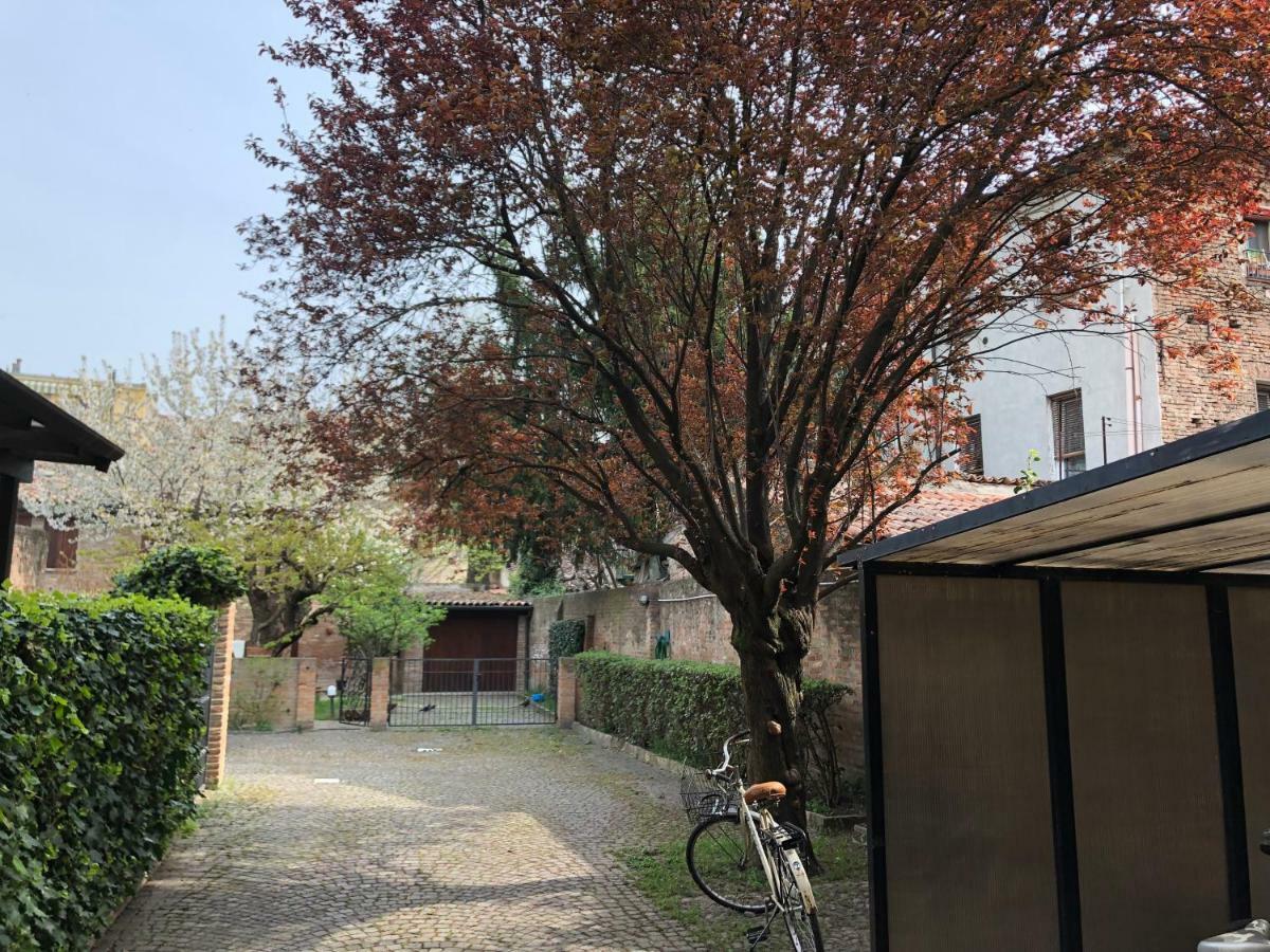 Appartement Un Piccolo Rifugio A Pochi Passi Dal Duomo à Ferrare Extérieur photo